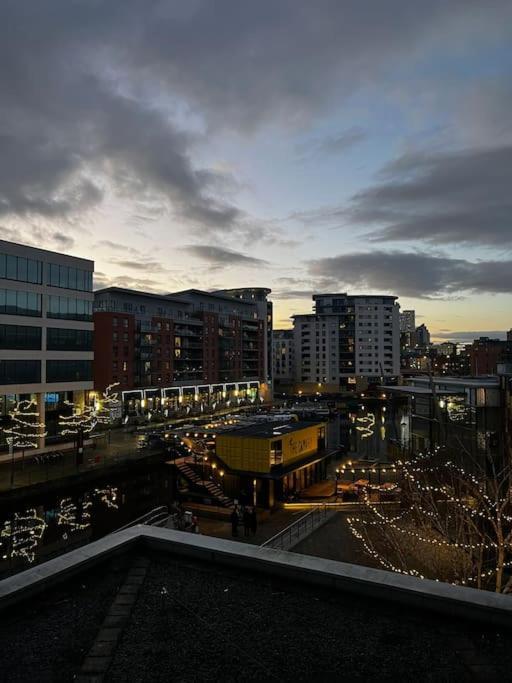 Leeds Clarence Dock 2 Bedroom Apt 外观 照片